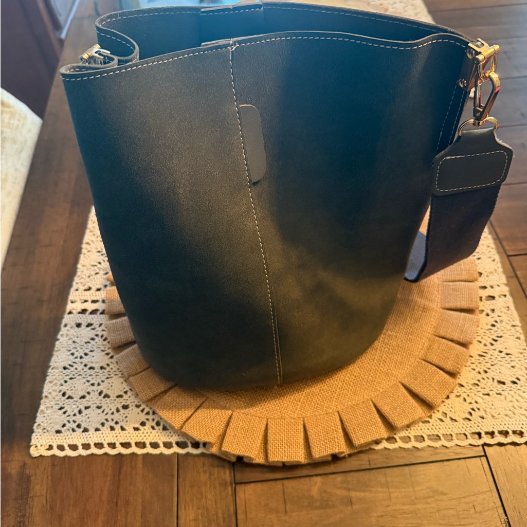 Roror Gray Leather Bucket Bag